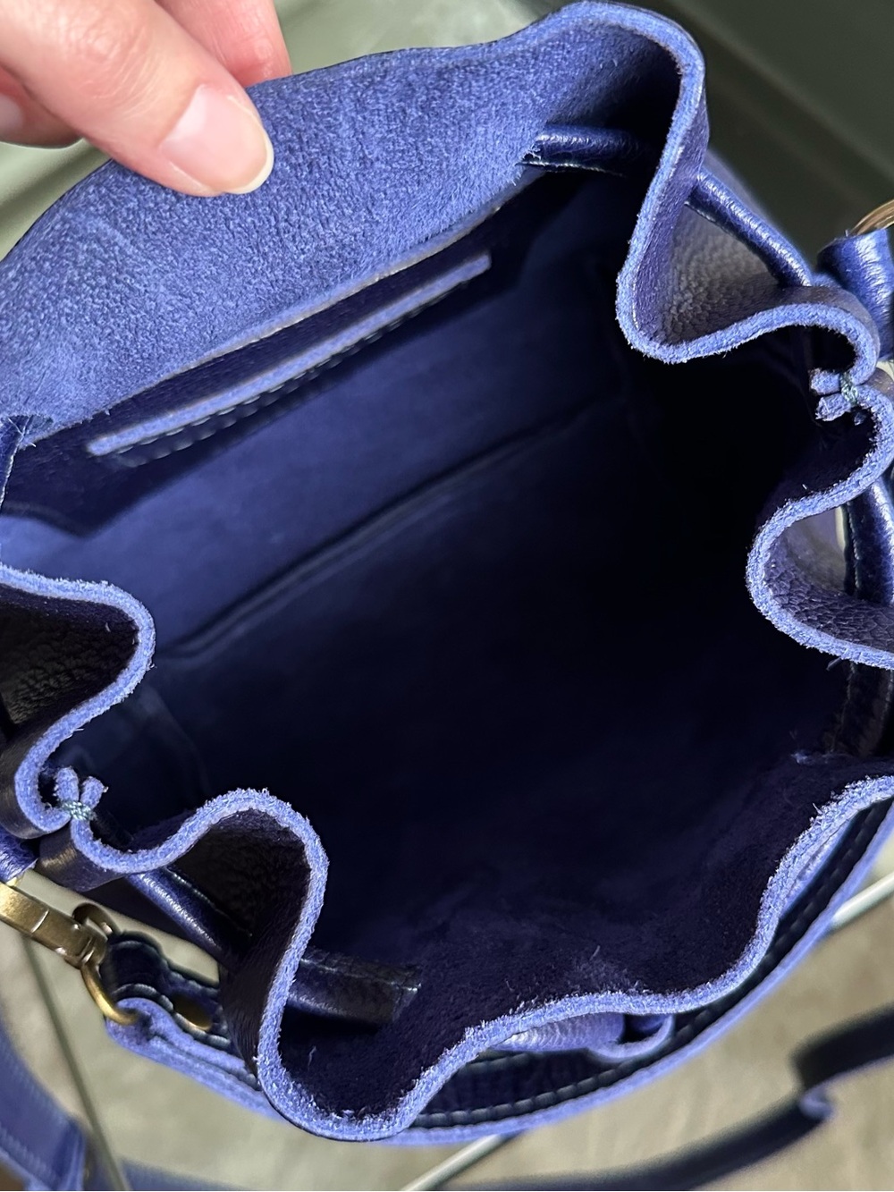 Cobalt Small Bucket Bag Portland Leather Goods - Picture 9 of 10